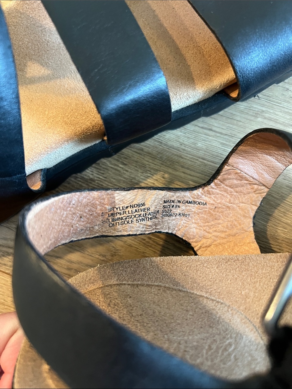 Madewell The Addie Sandals in black leather featuring a chunky lug sole 8.5 - Picture 3 of 6